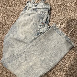 Abercrombie ultra high rise mom jean